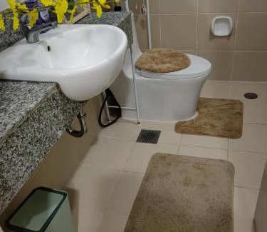 Davao Apartment | Verdon Parc: Pet-Friendly Retreat with Pool and Dining