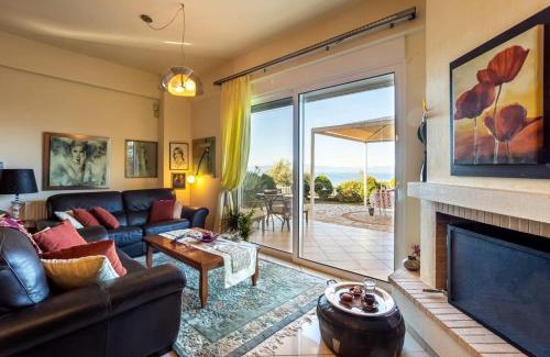 Mikri Mantineia House | Discover Verga Sunset Gem: Ilia Seaview Private Retreat