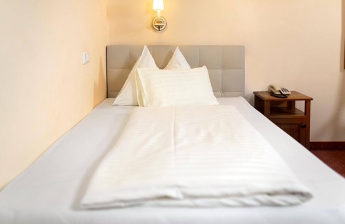 Lienz Hotel | Discover Vergeiner's Hotel Traube: 4-Star Retreat with Spa