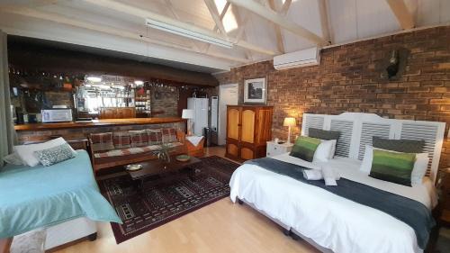 Panorama Apartment | Discover Vergenoegd: Family-Friendly Retreat with Pool