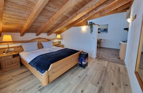 Bad Kohlgrub Apartment | Escape the Everyday at Ferienwohnung "sonneck"