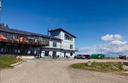 Vergi Hotel | Discover Vergi Sadam & Restoran Wirkes: Oceanfront Retreat