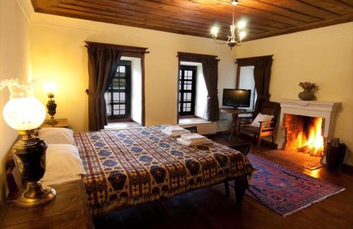 Kastoria House | Discover Vergoula's Mansion: Rated 9.2/10 & Pet Friendly