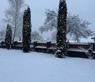 Transcarpathia Hotel | Welcoming Verkhovinsky Dvor: Pool, Breakfast & Hot Tub