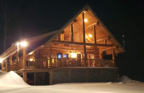 Whitingham Cabin | Unforgettable Vermont Lake Front Log Cabin Near Mt. Snow