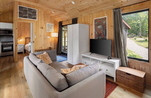 Wolcott House | Charming Vermont Scandinavian Chalet with Kitchen Amenities
