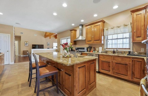 Pownal Villa | Discover Vermont Vacation Villa: Your Perfect Grapevine Getaway