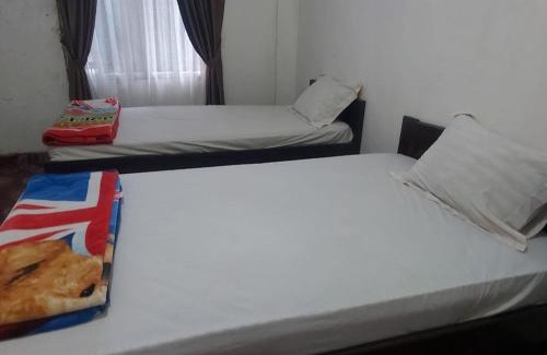 Bajawa House | Discover Vernando Homestay: Pet-Friendly Comfort Awaits