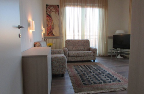Cittadella Apartment | Discover the Comfort of VERONAVIEW Apartment with Pool & Spa