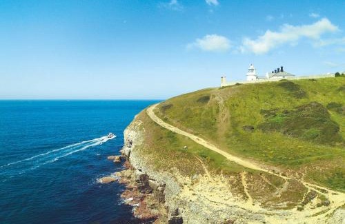Swanage House | Experience Comfort at Veronica Cottage - Book Your Stay Now
