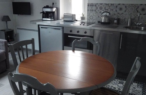 Saint-Louis Apartment | Ideal Versailles Apartment Steps from the Castle
