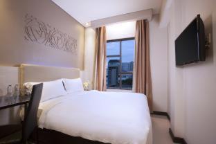 Gambir Hotel | Budget-Friendly Verse Lite Hotel Gajah Mada with Family Perks