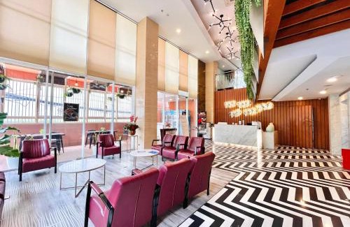 Kebon Kacang Hotel | Elegant Verse Luxe Hotel Wahid Hasyim with Hot Tub & Breakfast
