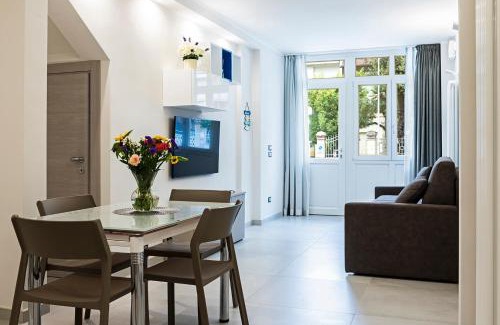 Lido di Camaiore Apartment | Oceanfront Versilia Residence - Guest Rated 10/10 in Colombo