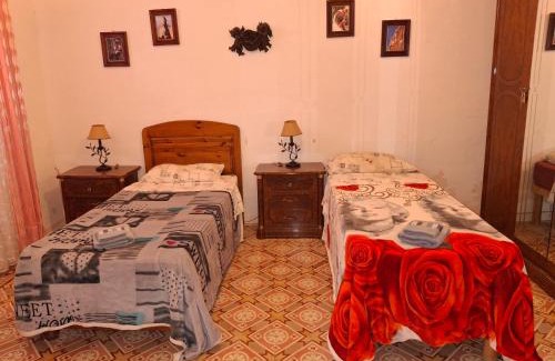 Qrendi House | Pet-Friendly Vertical Climbing Adventure in Malta