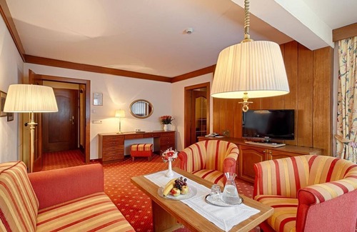 Bad Kleinkirchheim House | Indulge in the Verwöhn-suite at Thermenwelt Hotel Pulverer