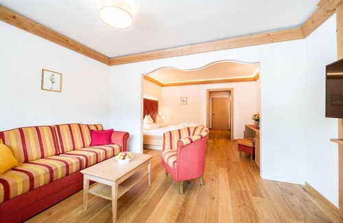 Bad Kleinkirchheim House | Indulge in the Verwöhn-suite at Thermenwelt Hotel Pulverer