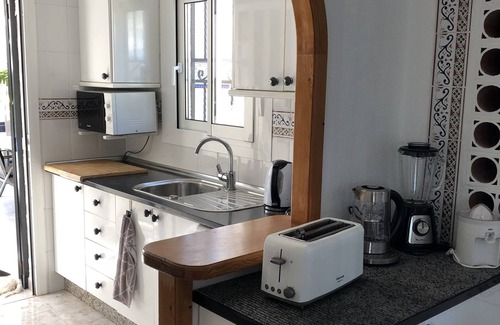 Los Alcazares House | Beautiful Villa with Pool, Ocean View & Steps to the Beach