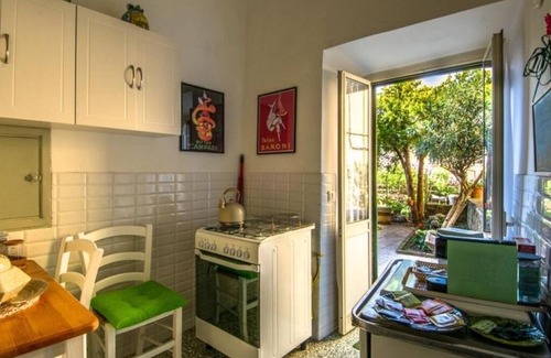 Bagnoregio Apartment | Cozy Apartment with Beautiful Garden in Bagnoregio Center