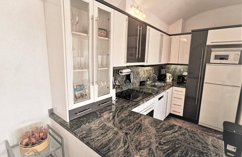 Orihuela Costa Apartment | Cozy Apartment with Pool and Breakfast in Las Ramblas Golf