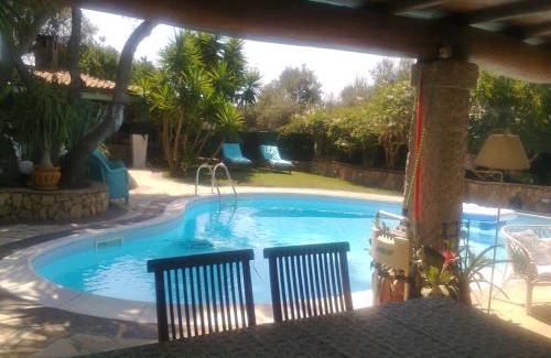 Torre di Bari Villa | Delightful Villa Lanthana with Pool, Perfect for Families