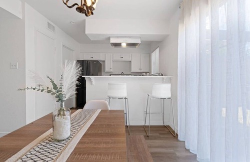 University Hills House | Very Cozy Home in Heart Of East Austin - Sleeps 9