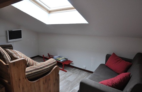 La Toussuire Apartment | Serene Apartment Foot of Slopes with Unobstructed Views