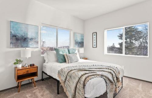 South Perry District Apartment | New 2 Bed 2 Bath Oasis Near Downtown & Perry District
