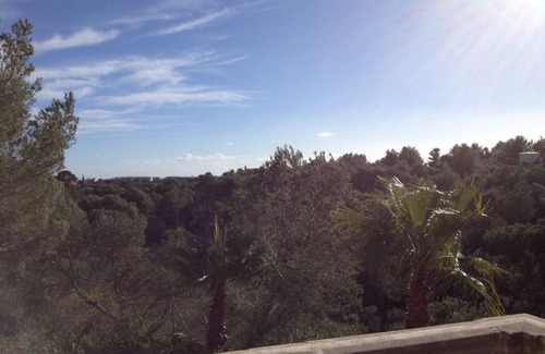 Manacor House | Tranquil Beachside Apartment with Ocean View and Pool