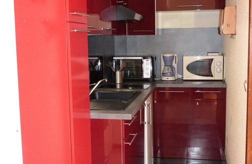 Les Deux Alpes Apartment | Ideal 2-Star Apartment in Heart of Station with Pool & Spa