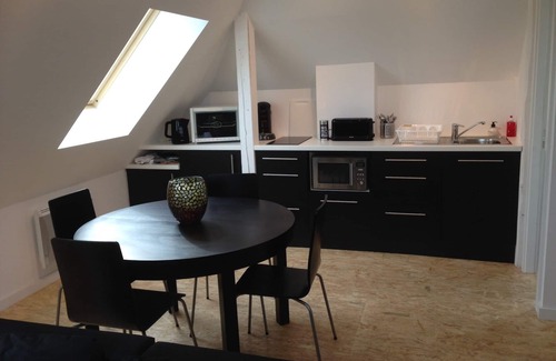 Plaine des Bouchers Apartment | Charming Apartment in Strasbourg with Pool and Lake View