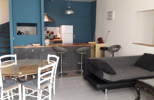 Dol-de-Bretagne House | Inviting Home Near Downtown with Oceanfront Views