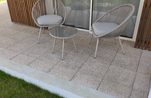 Le Penon Apartment | Relaxing Apartment with Garden, Beach Access & Ocean Views