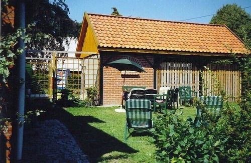 Neu Bleckede House | Restored Timbered House with Private Garden & Spa Retreat