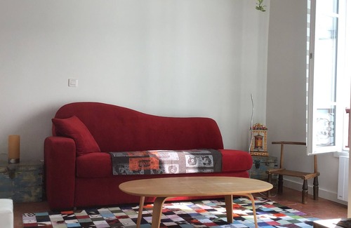Pigalle Apartment | Modern Studio in Montmartre with Breakfast & Top Ratings