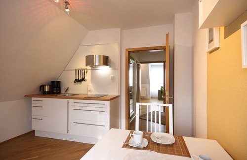 Unna Apartment | Inviting Top Floor Apartment: Quiet, Central & Family-Friendly