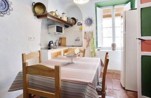 Gaucin Cottage | Charming Village House with Ocean Views and Family Amenities