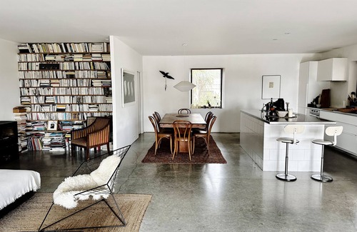Blauzac Villa | Delightful House Nestled Amidst Beautiful Vineyards
