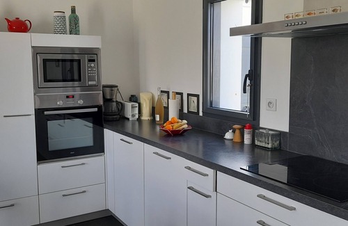 Noirmoutier-en-l'Ile House | Charming Noirmoutrine House Steps from Beach and Port