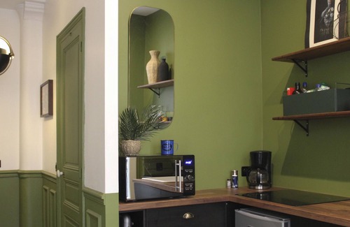 Jardin des plantes Apartment | Bright and Serene 35 m² Apartment with Kitchen Access