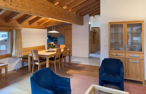 Klosters-Serneus Apartment | Tranquil Rooftop Apartment Near Vast Ski Resort
