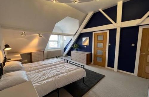 Heaton Apartment | Child-Friendly 2 Bedroom Flat with Perfect Guest Rating