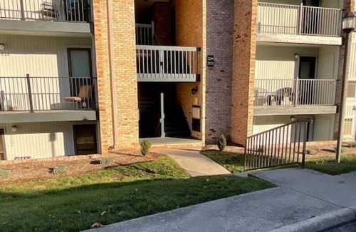Mount Dora Condo | Very spacious and contemporary 2 bedroom condo with amazing Mountain Views