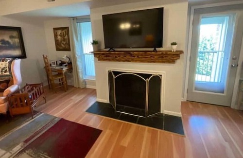 Mount Dora Condo | Very spacious and contemporary 2 bedroom condo with amazing Mountain Views