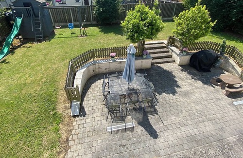 Tullow House | Spacious House for 10 with Spa and Hot Tub in Tullow