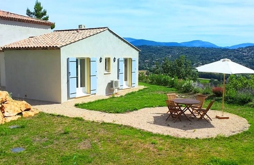 Fayence Villa | Stylish Villa with Heated Pool & Ocean View - Guest Rated 10/10