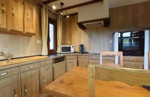 Forrieres Ski Chalet | Cozy Chalet Retreat - Highly Rated & Family-Friendly Stay