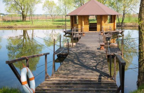 Pirnove Hotel | Veselyj Zajets: Oceanfront Retreat with Pool and Breakfast