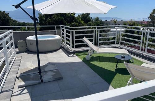 Boscotrecase Bed & Breakfast | Discover Veseri Home: Oceanfront Bliss with Top Amenities