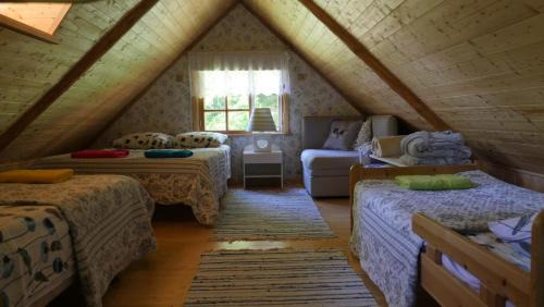 Rahtla House | Veski Aida Holiday Home: Family-Friendly with Hot Tub